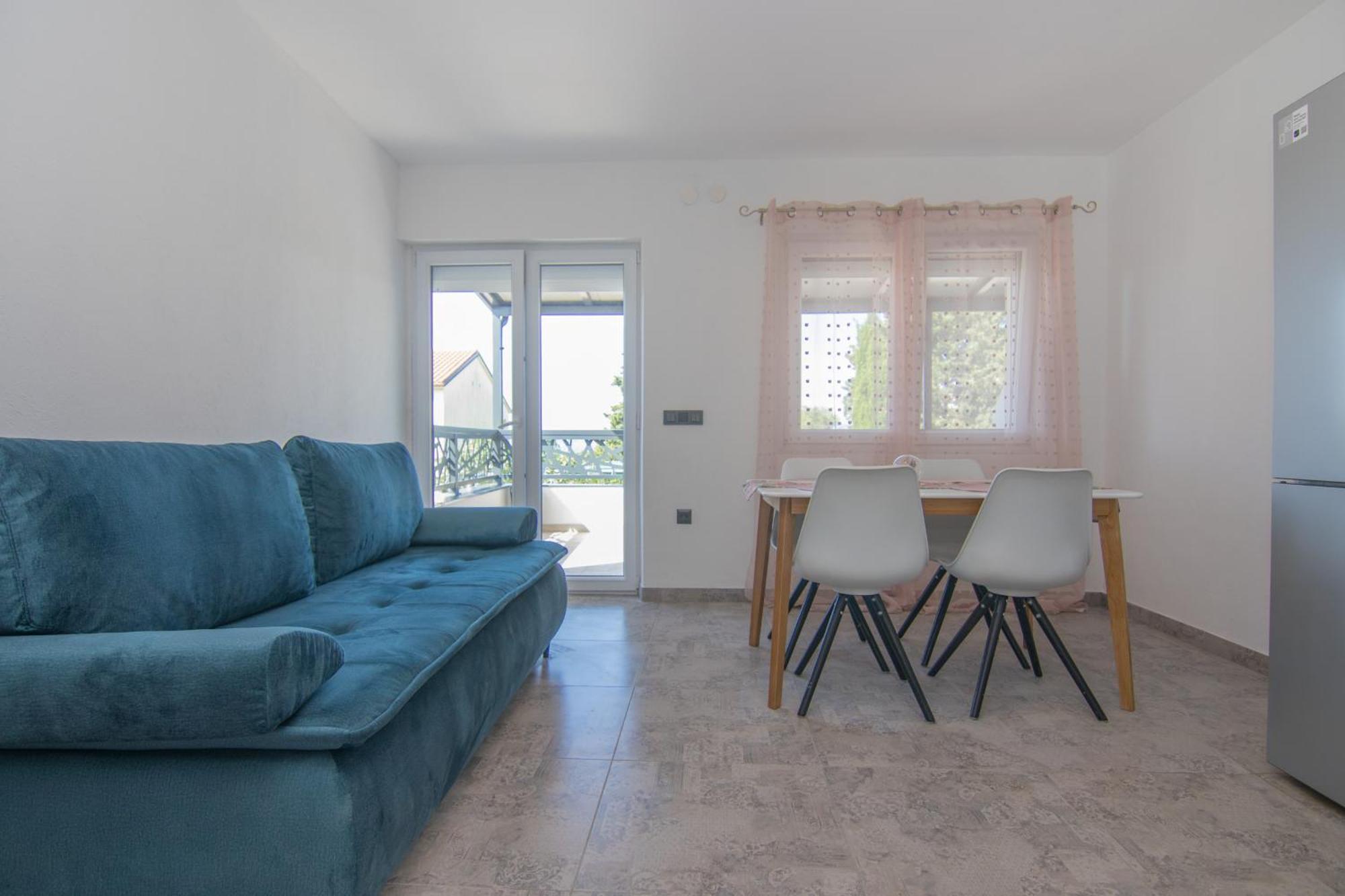 Apartments Flowers Крк Екстер'єр фото