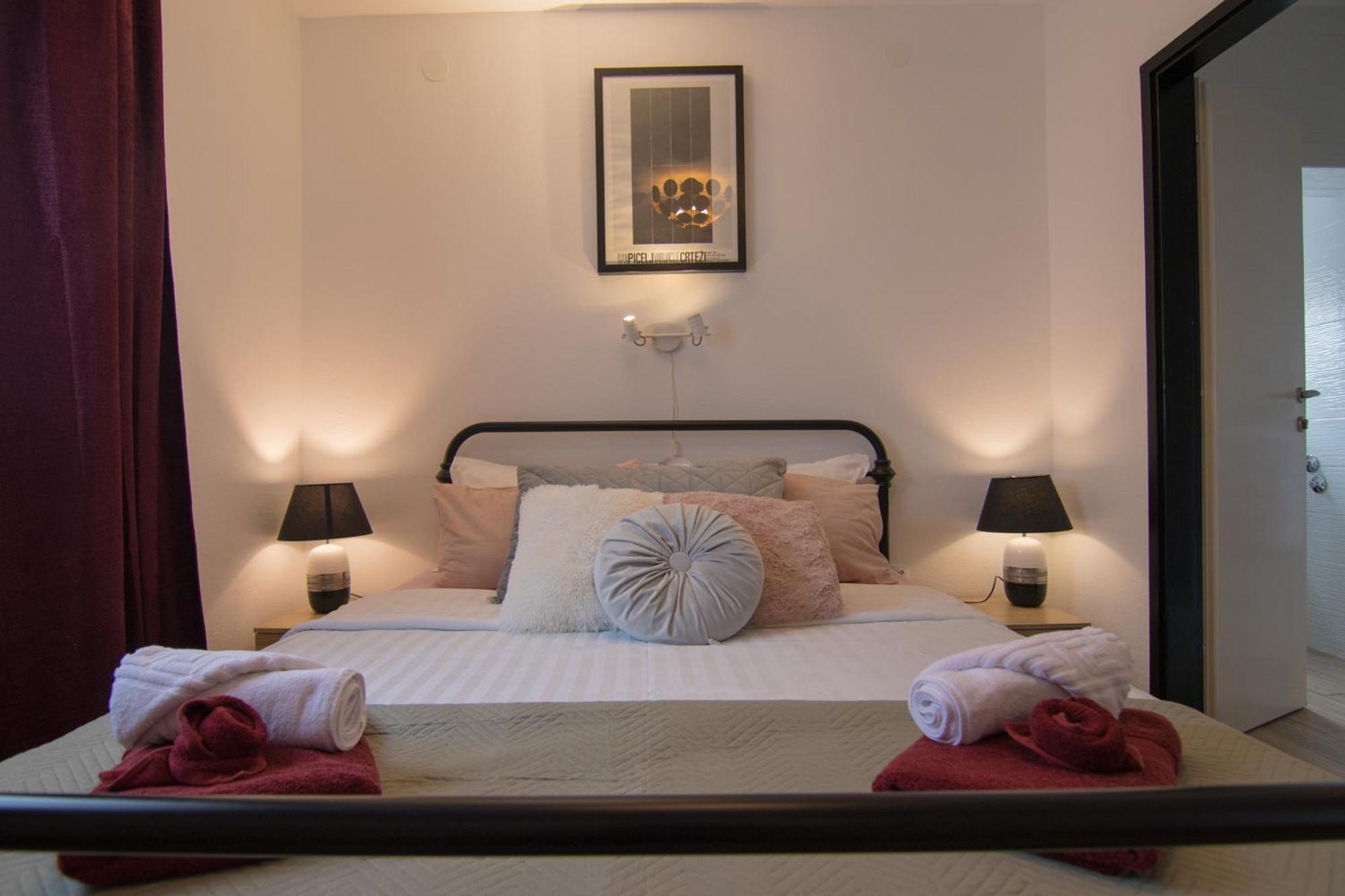 Apartments Flowers Крк Екстер'єр фото