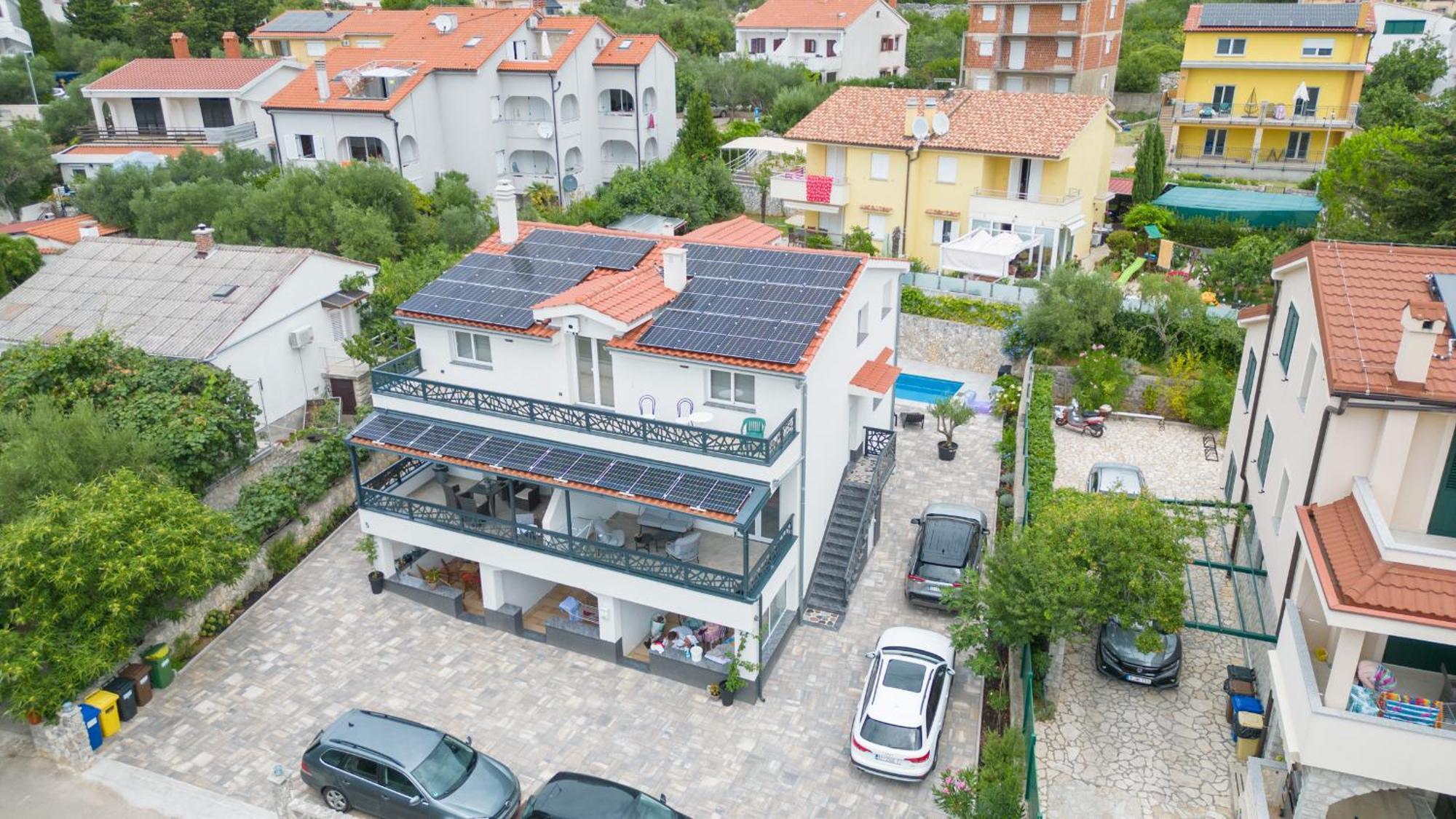 Apartments Flowers Крк Екстер'єр фото
